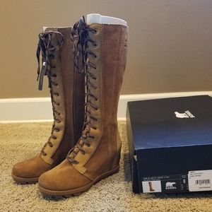 Sorel Joan of Artic II Tall Boots Size 8